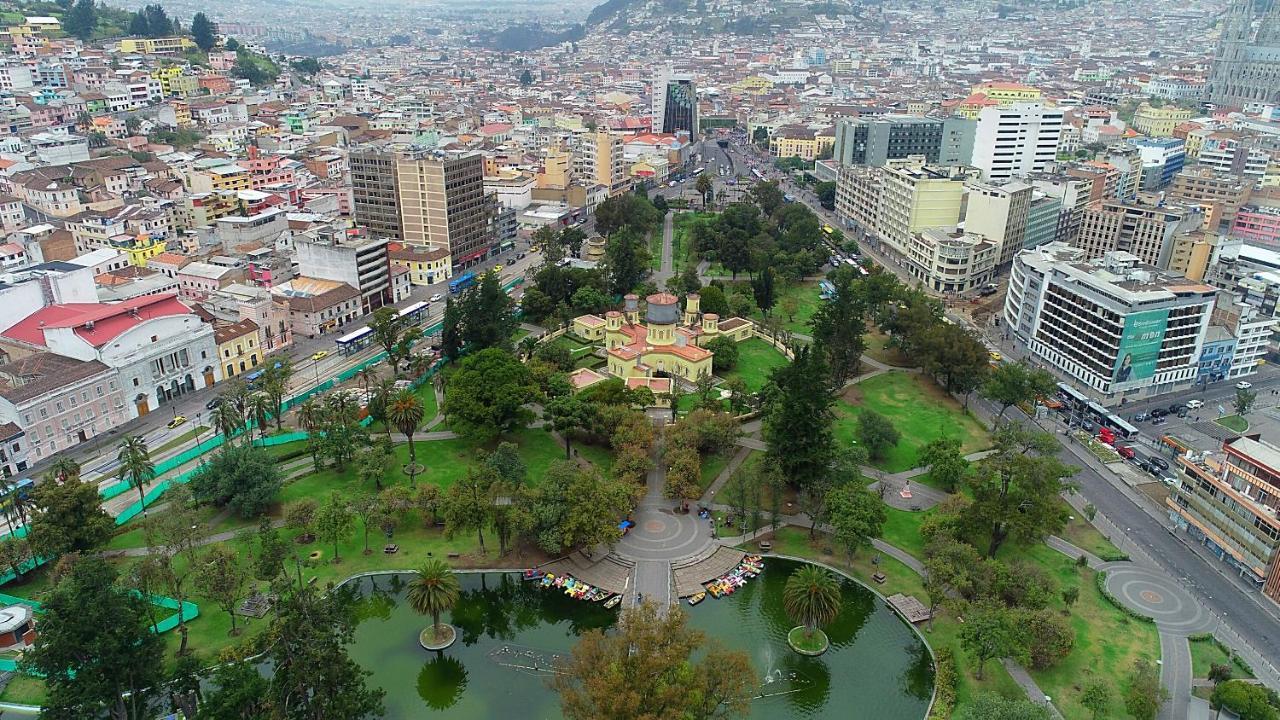 Olympus Plaza Hotel Quito Buitenkant foto